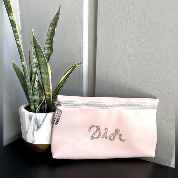 NWOT Dior pink pouch - Picture 1 of 4
